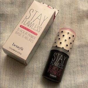 Benefit Cosmetics Stay Flawless Primer